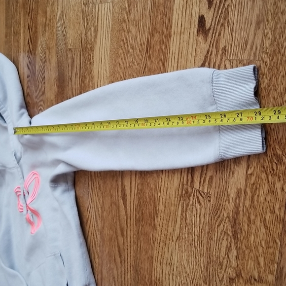 Aritzia TNA Pull Over Graphic Embroidered Hoodie Athleisure Cozy Outdoor - Picture 3 of 8